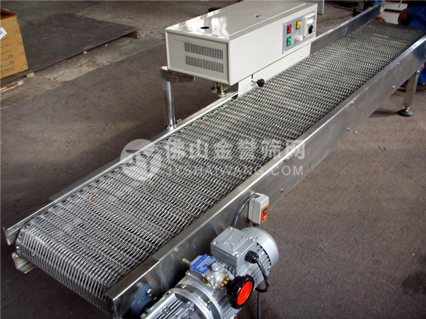 輸送帶網生產設備